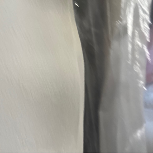 Scanlan Theodore white crepe knit dress with belt small - Picture 5 of 9